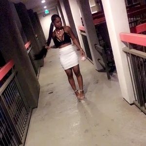 Meet your Posher, Whitney